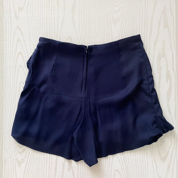 Lilly Pulitzer Navy Faye Ruffle Trim Asymmetrical Wrap Skort - Size 10 - Picture 6 of 8